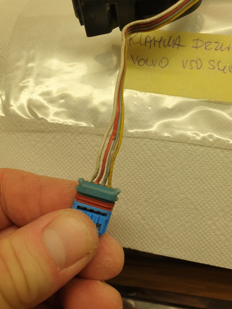 klamka keyless drzwi przednich lewych volvo v50 s40 kolor 477