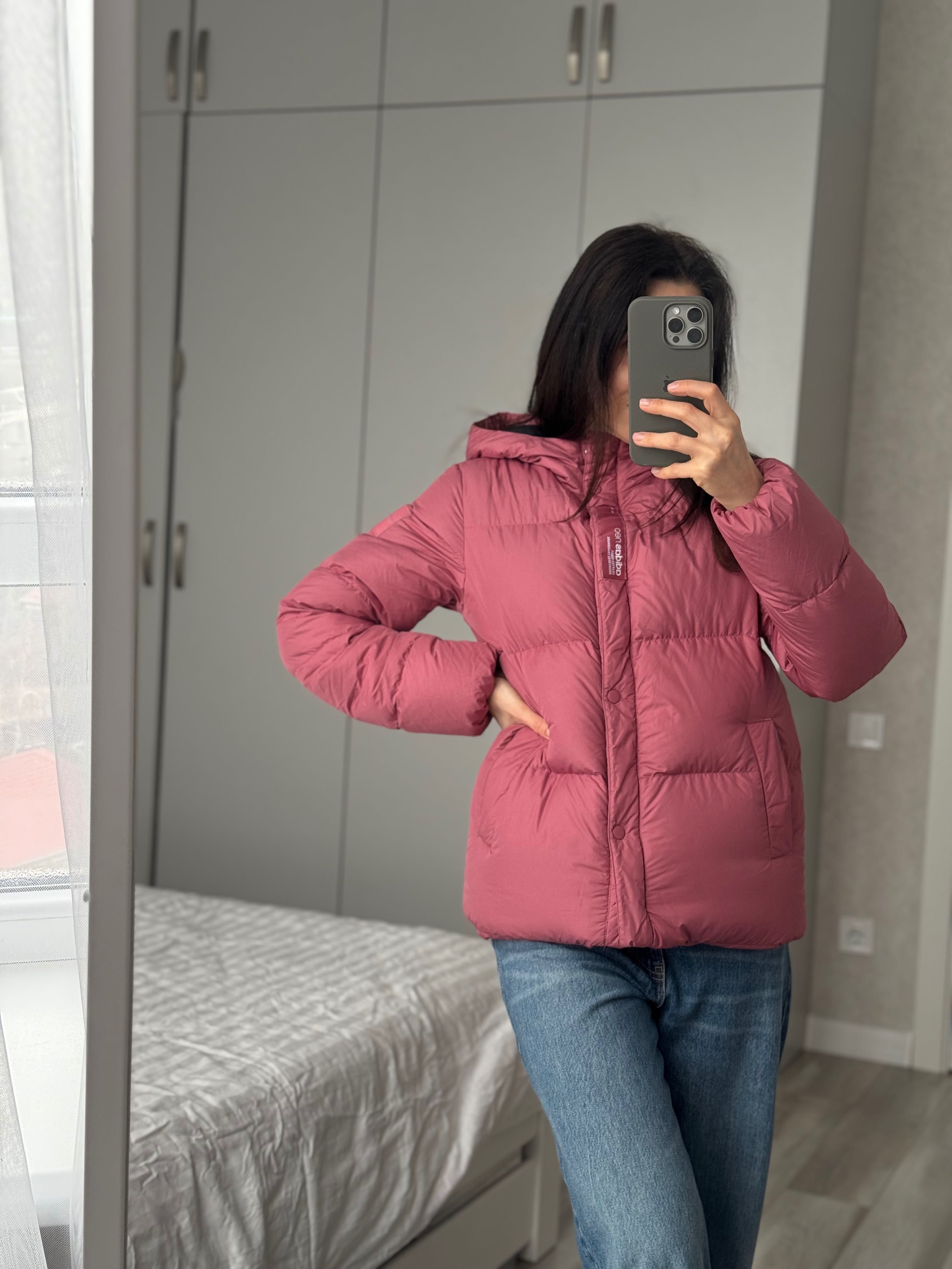 Куртка Adidas xs в илеальном состоянии