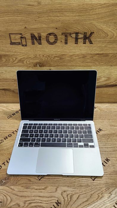 Apple MacBook Air 13 M1 2020 8GB / 256GB Silver Late (MGN93 A2337) MDM