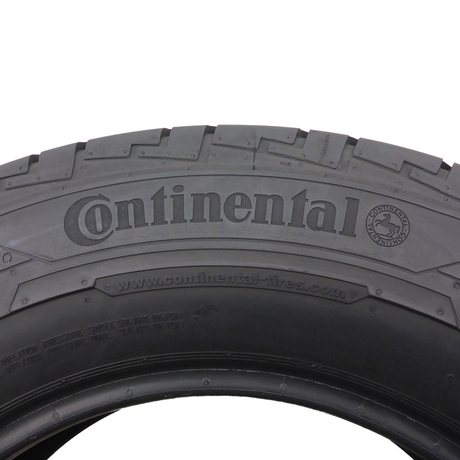 215/75/16C Continental 215/75R16C 116/114R Van 100 Lato 2018 7,5-8,4mm