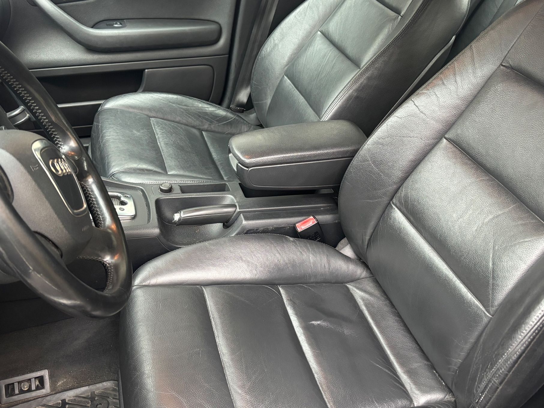 Audi A4 2.0TDi automat przebieg 294tys.km udokum.skóra navi
