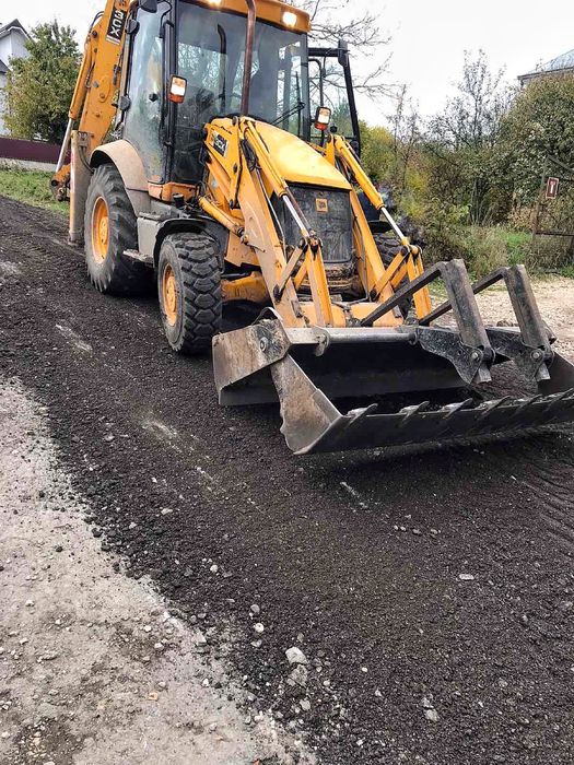 Послуги ескаватора, оренда ескаватора Тернопіль