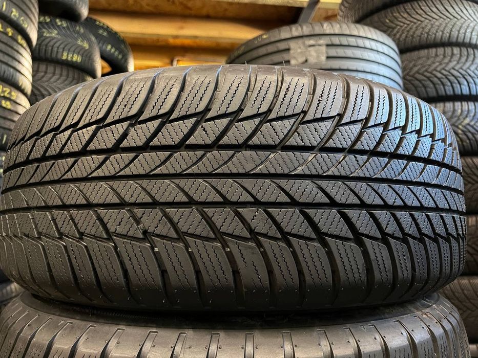 Шини зимові 225х55хR17 Bridgestone Blizzak LM001 RSC / 4 Шт 95+% Прот