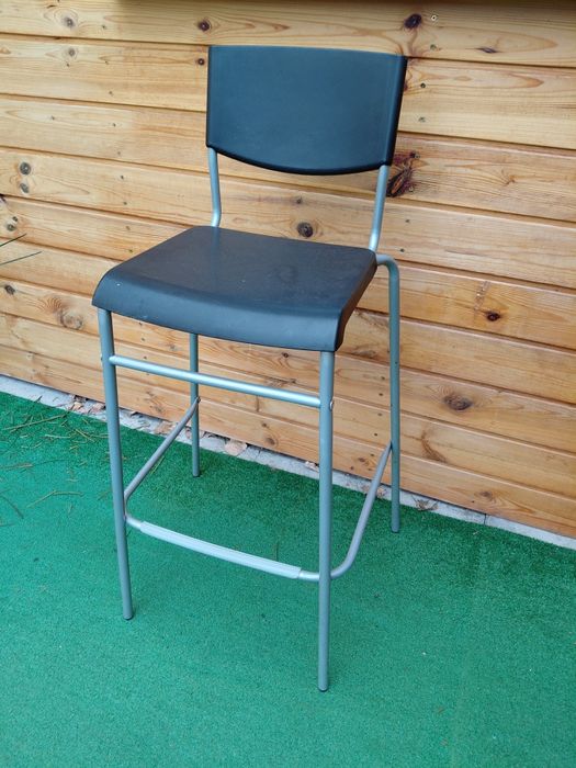 Hoker krzesło wysokie z oparciem