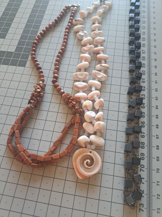 Conjunto de Colares de Pedra