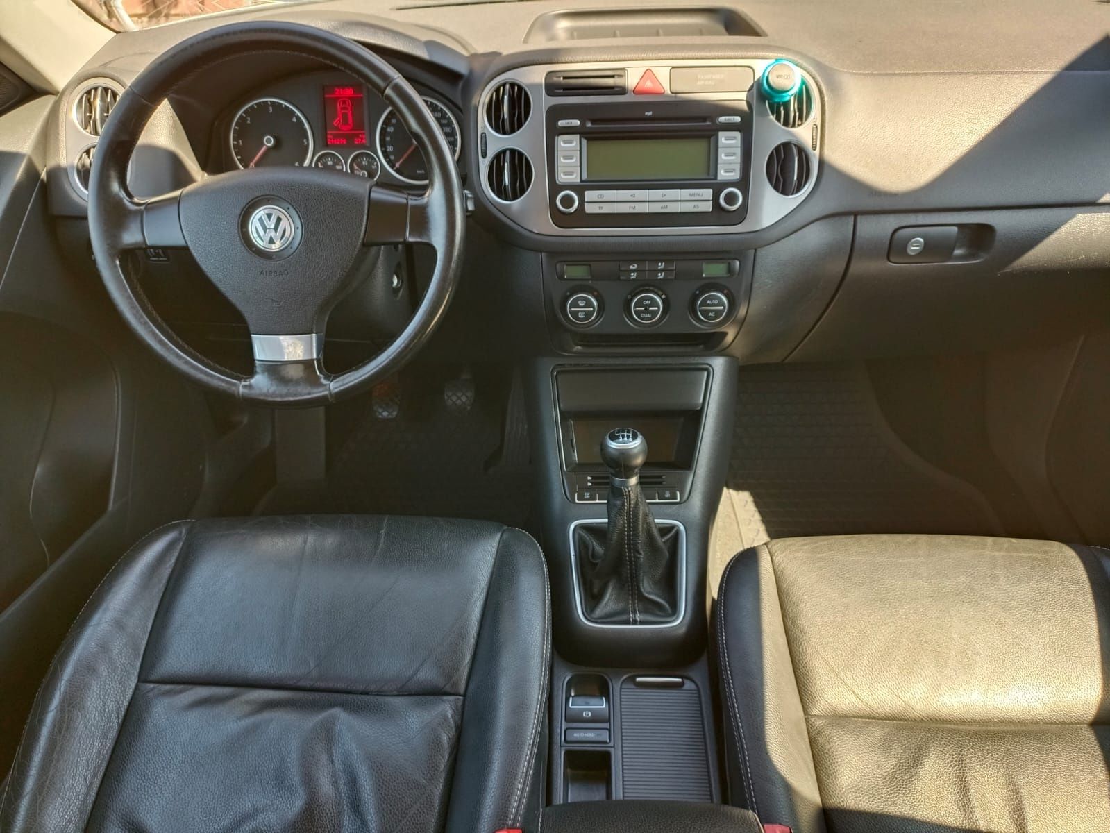 VW Tiguan 2.0 TDI CR 4MOTION 2x koła z Niemiec