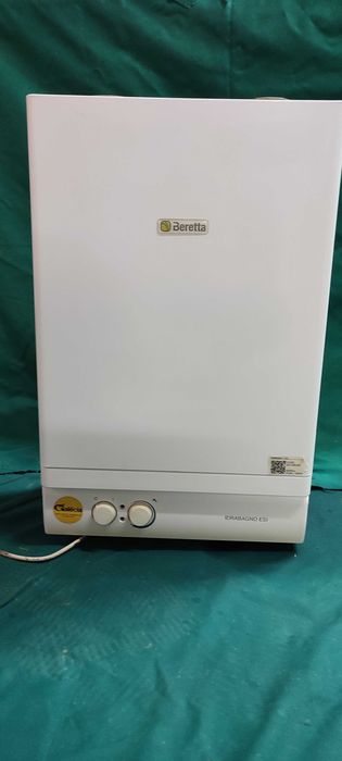 Caldeira de agua quente , marca BERETTA