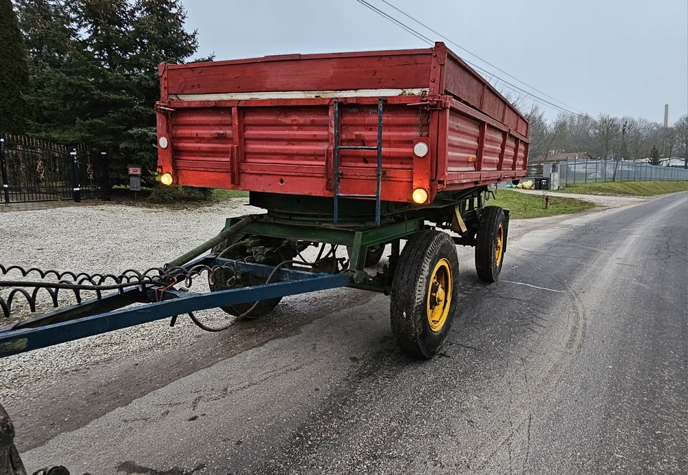 Przyczepa  d 55 . 6T rolnicza