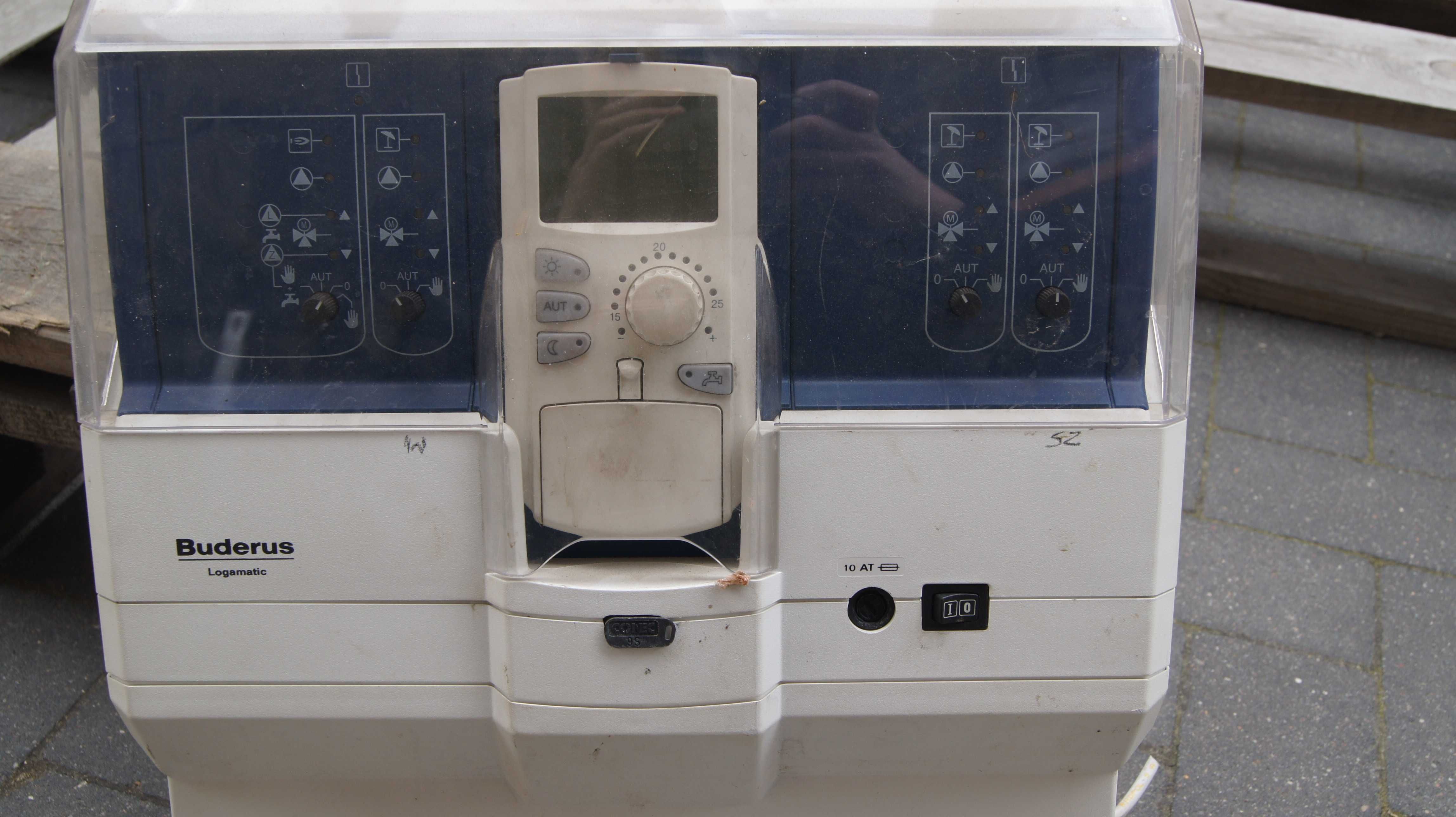 Buderus R4121 - Logomatic Regulator sterowanie ogrzewaniem