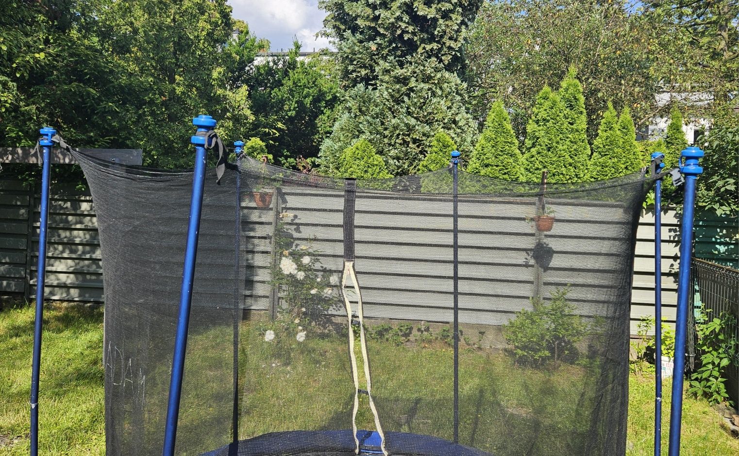 Trampolina ogrodowa dla dzieci i dorosłych