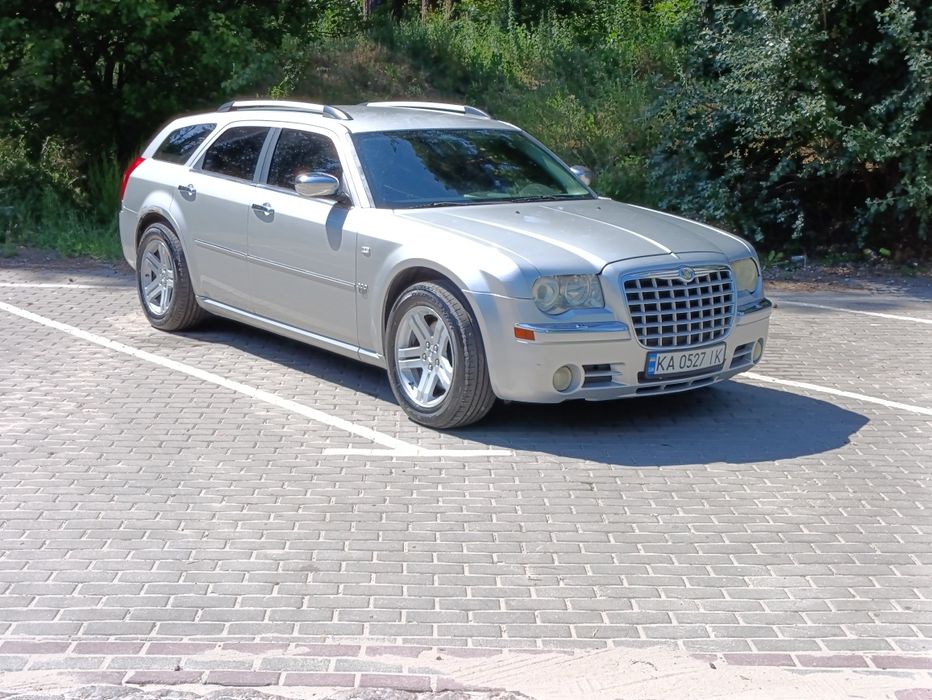 Chrysler 300c touring 3.5 v6 awd