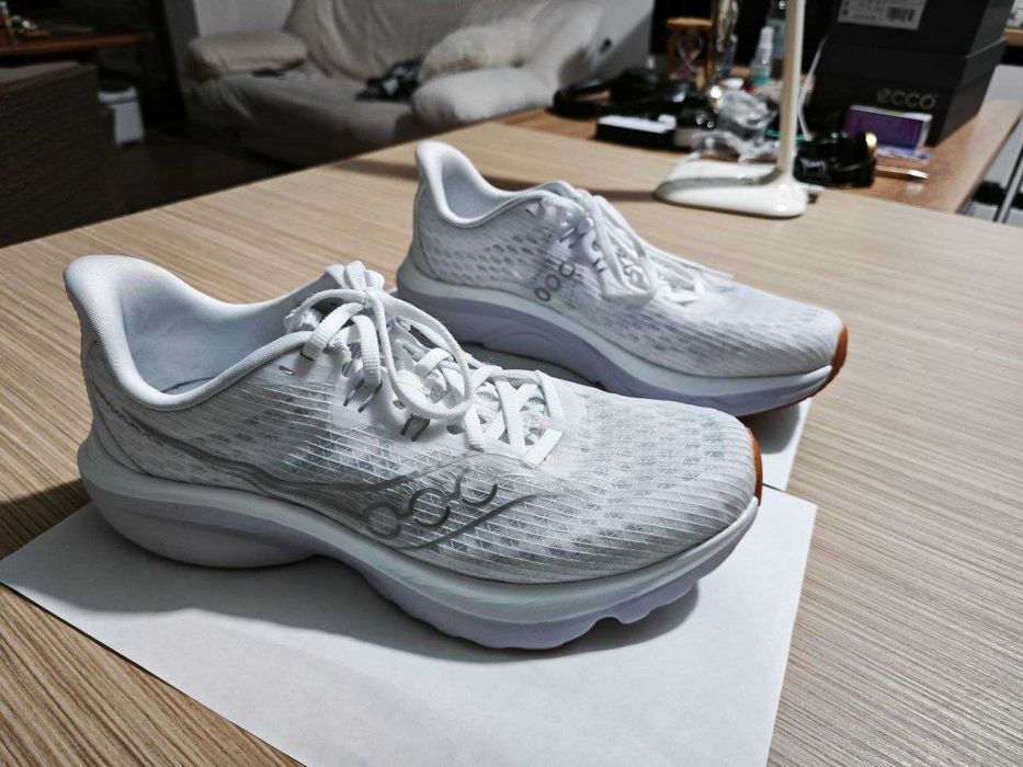 Кросівки Saucony Kinvara 16 Розмір: Ч: US 8.5 / Ж: US 10 / 265 см