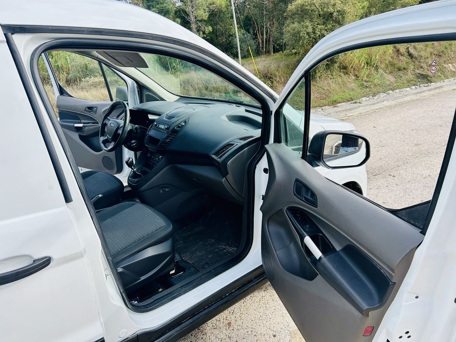 Ford conect Impecavel