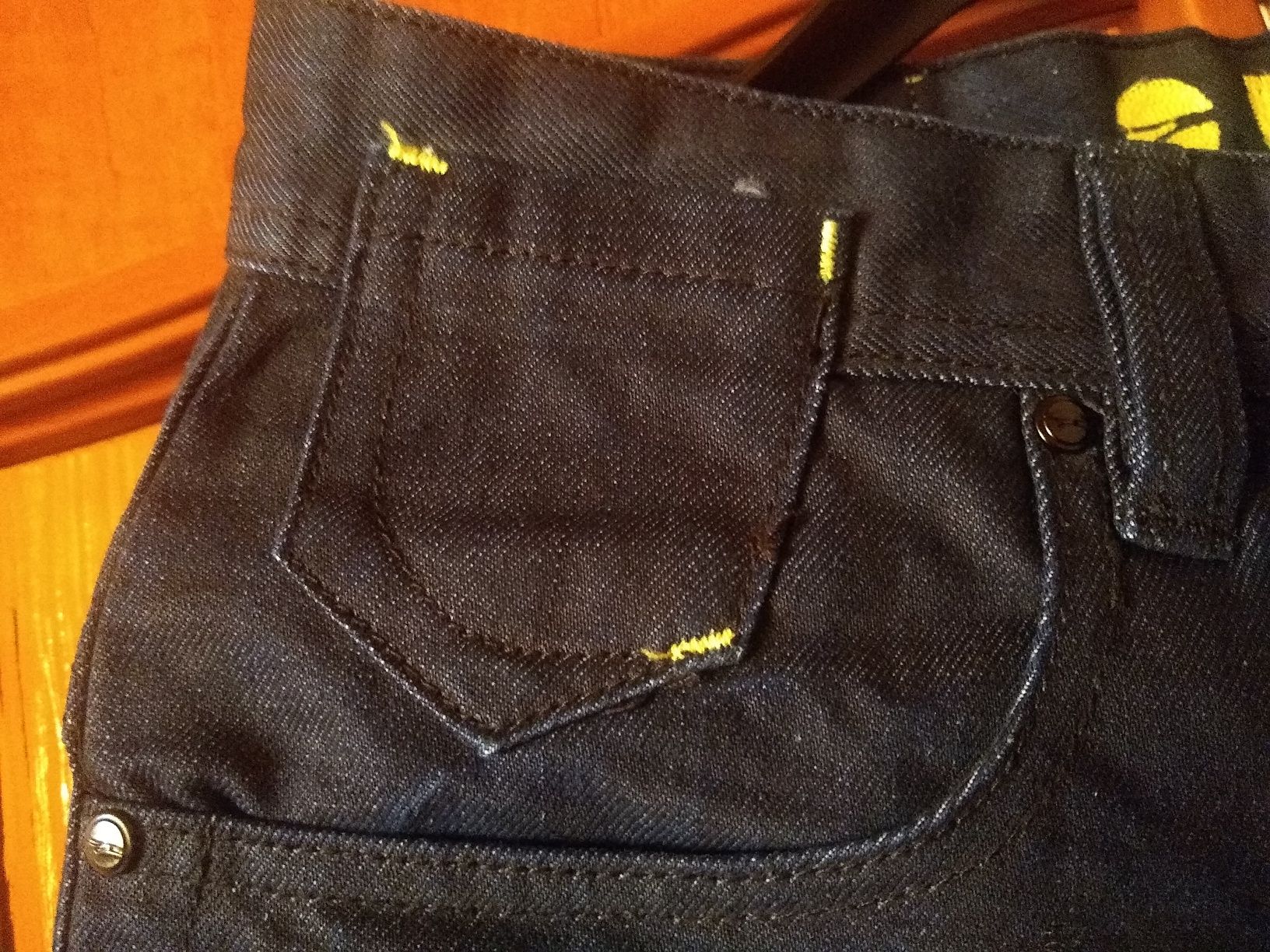 Fishbone  Nowe niemieckie męskie jeansy, 80% Bawełna, Rozmiar 30x32