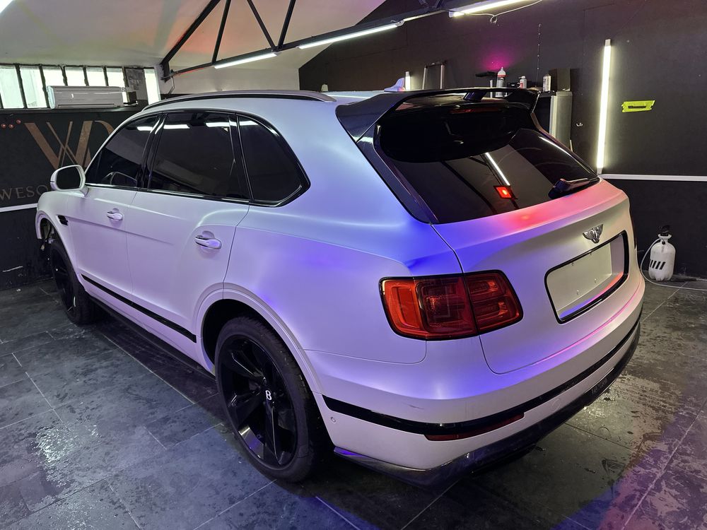 Bentley Bentayga Mulliner 6.0l W12 608KM