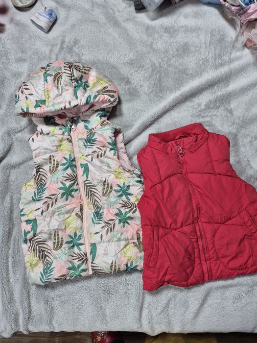 Bezrękawnik czerwony oraz w kwiaty r. 92