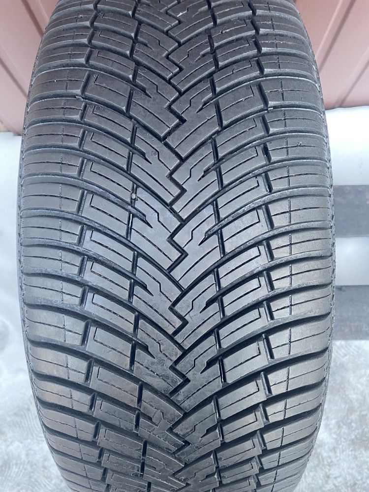 Opona 235/50r19 Pirelli All Season Cinturato TM SF-2