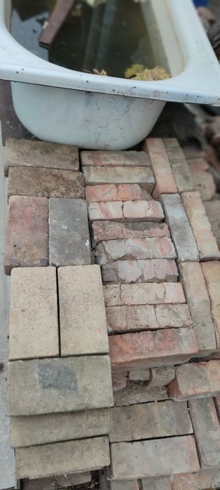 Продам кирпичи недорого