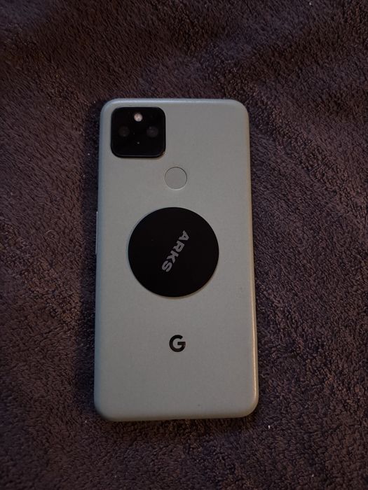 Telefon google pixel 5 uszkodzony