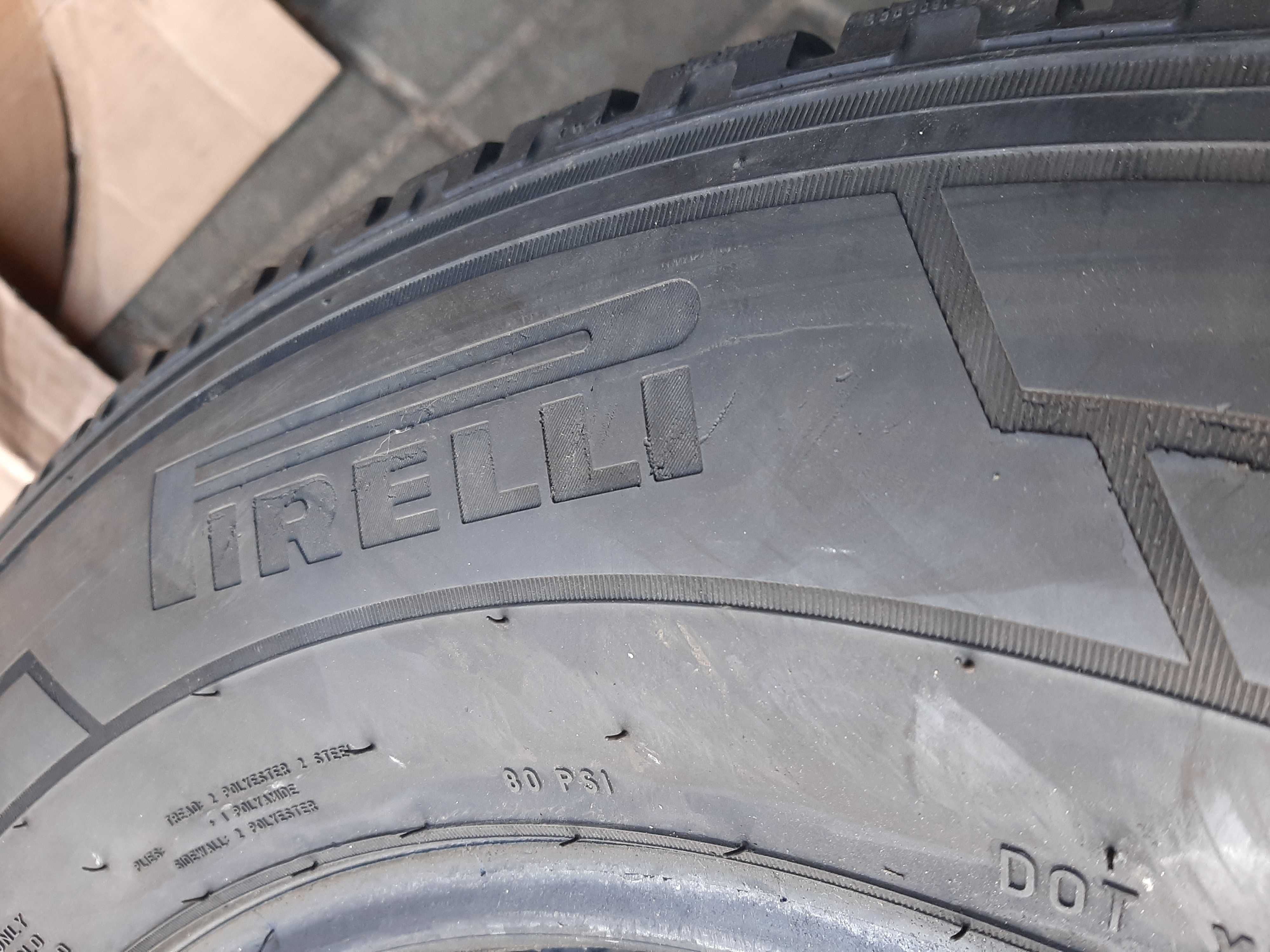 1x Opona zimowa 235/65R16C Pirelli Carrier Winter 7mm 2019r