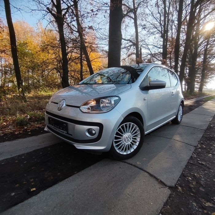 VW up klima Navi grzane fotele skórzane niski przebieg