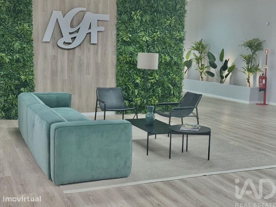 Escritório em Mina de Água de 490,00 m2