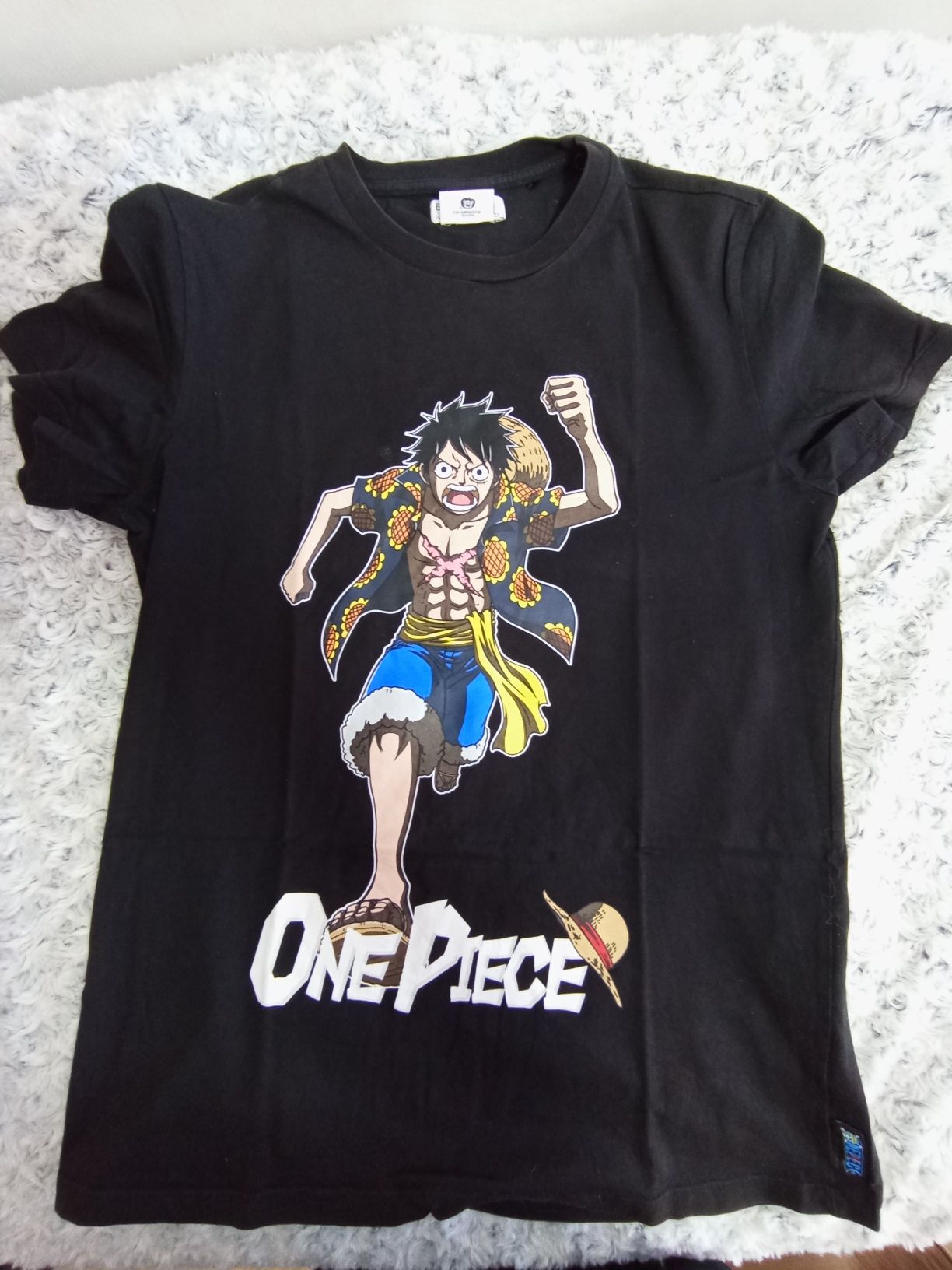 T-shirt czarny, one piece