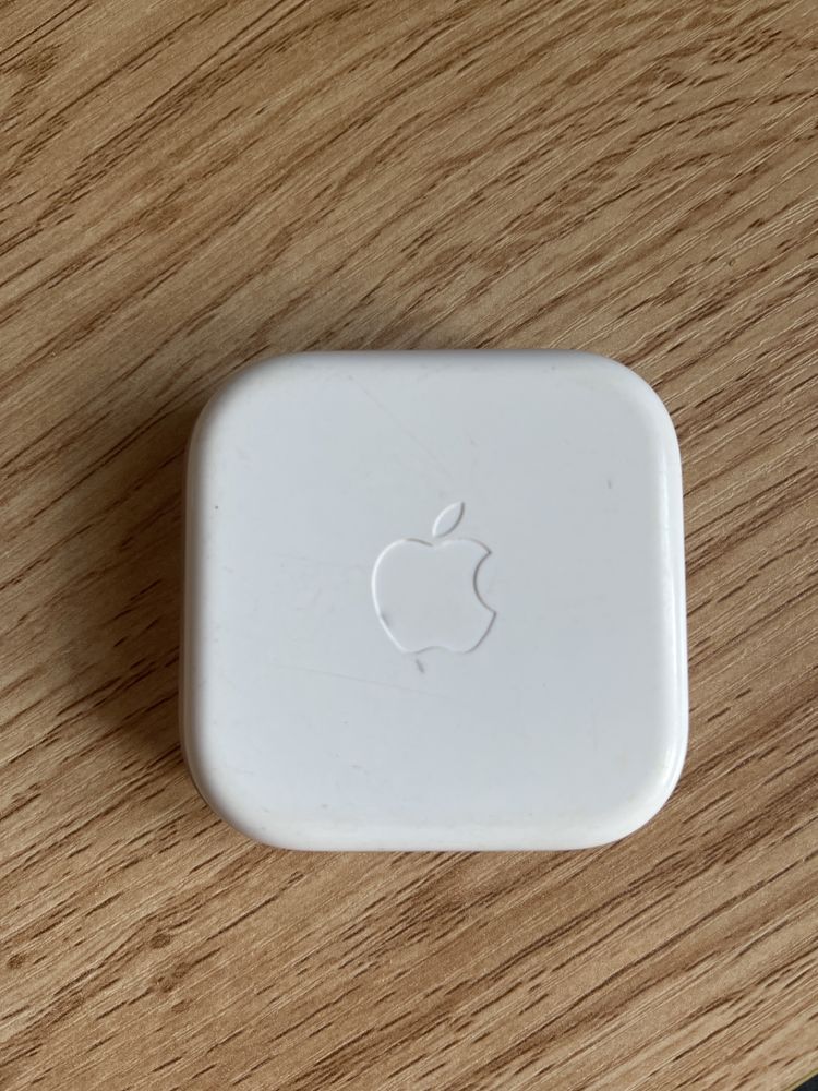 pudełko do słuchawek przewodowych douszne  Apple EarPods