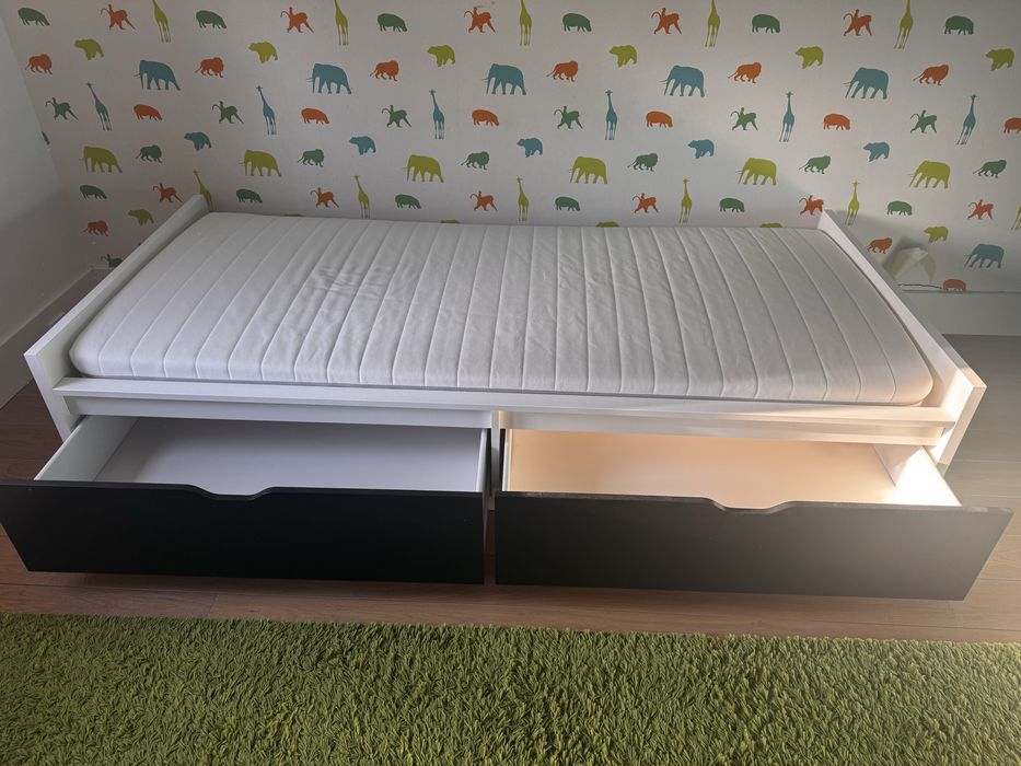 Łóżko Ikea z materacem 90x200