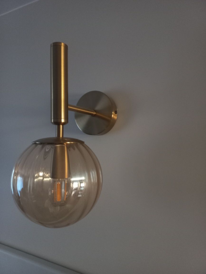 Lampy wiszące wraz z kinkietem