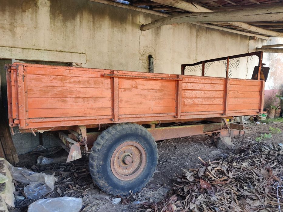 Carroçaria para trator