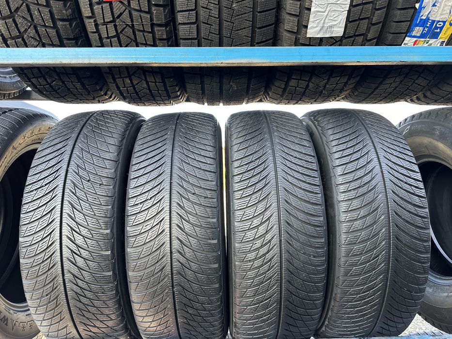 Шини б/у 235/60 R18 Michelin 4шт