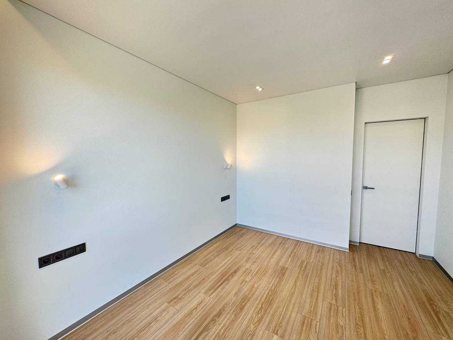 Продам Будинок/Таунхаус з ремонтом, меблями та технікою у Вовчинцях!!!