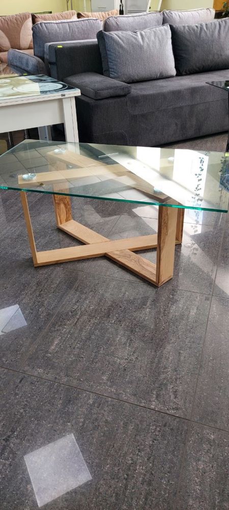 Скляний дизайнерський дубовий стіл з загартованим склом