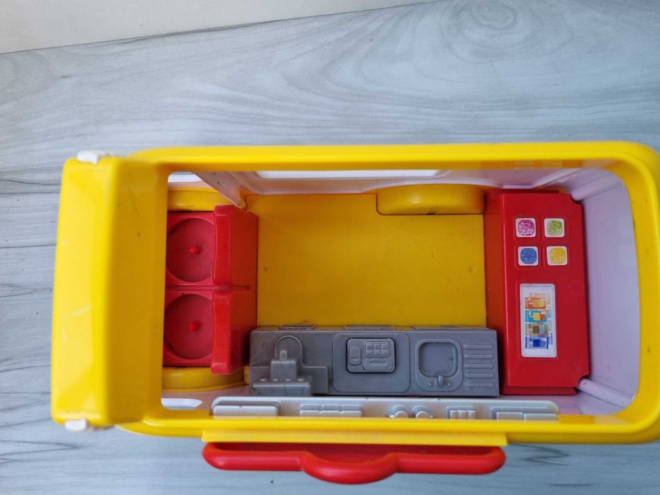 Машинка формата кукол Лол Развозчик мороженого