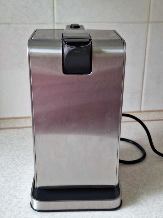 Чайник електричний Panasonic NC-ZK1 з термосом