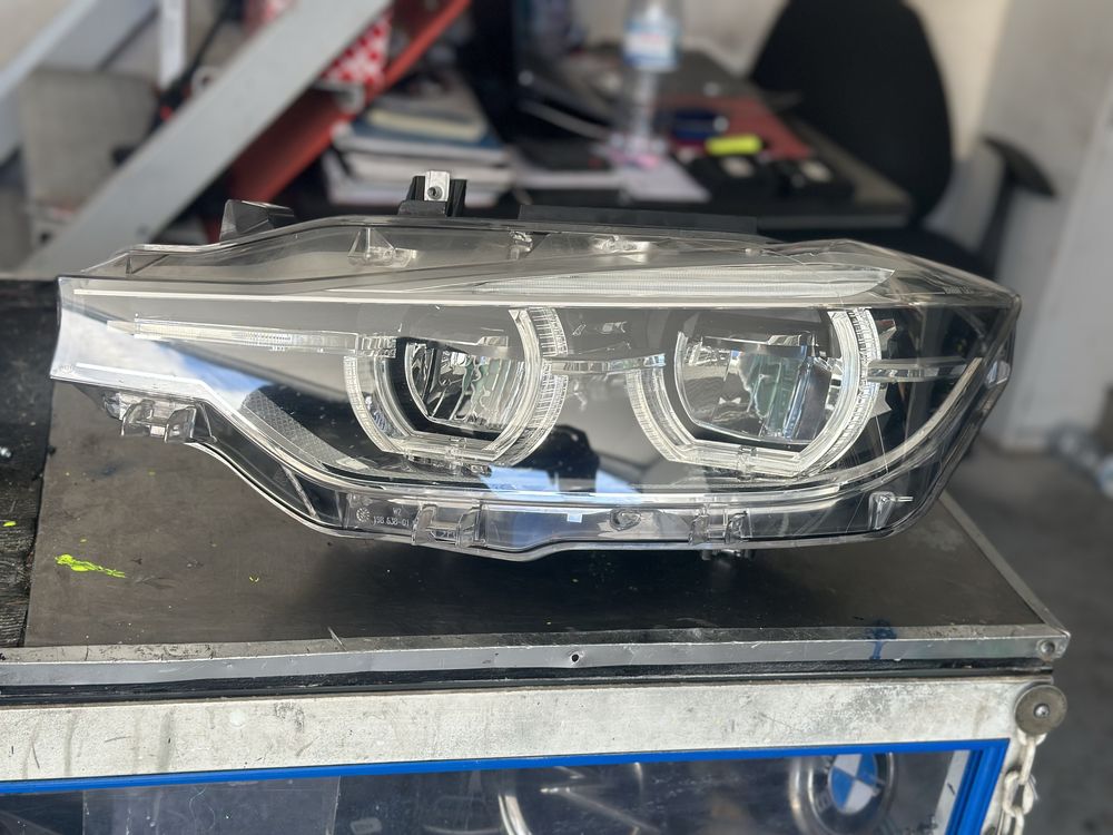 Bmw serie 3 F30/F31 farol esquerdo led 2017