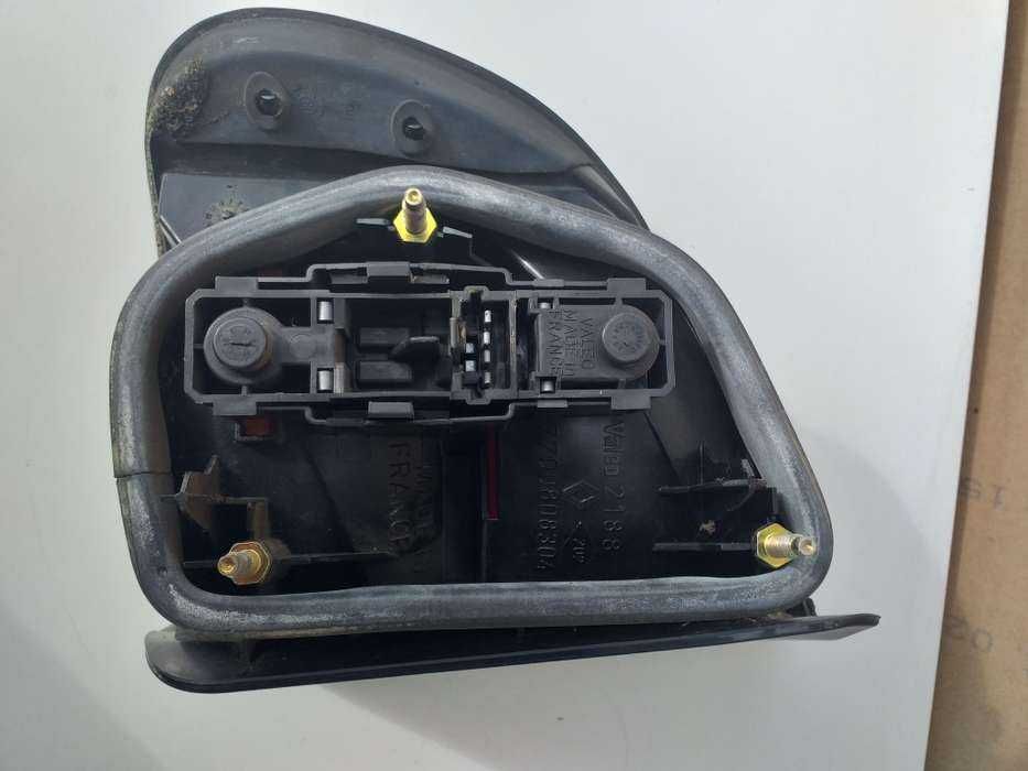 Lampa tylna tył prawa Renault Safrane 1