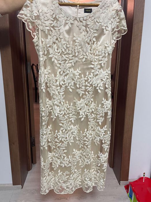 Плаття нарядне , можна з піджаком