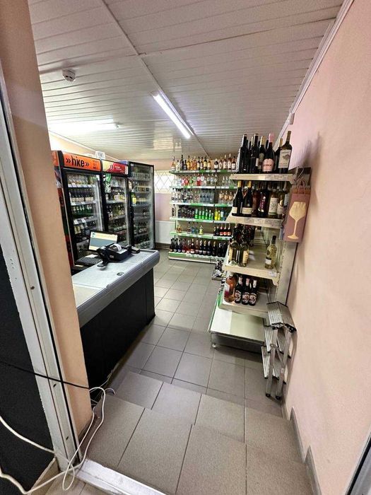 Оренда комерційного приміщення 250 кв.м у центрі Радехова Тарнавського