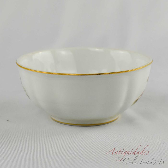 Taça / Tigela em porcelana Artibus decorada com flores e friso dourado
