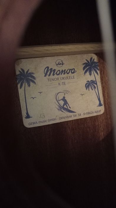 Ukulele tenorowe