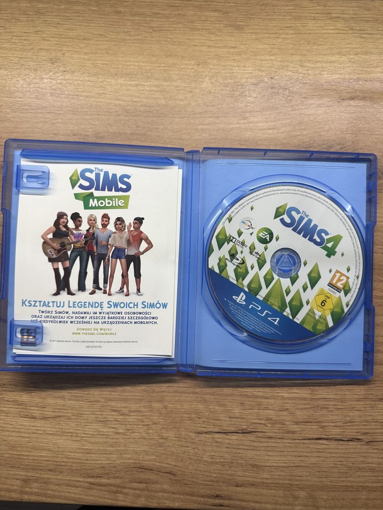 The Sims 4 PS4