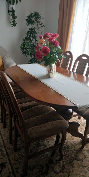 Stół i 6 krzeseł