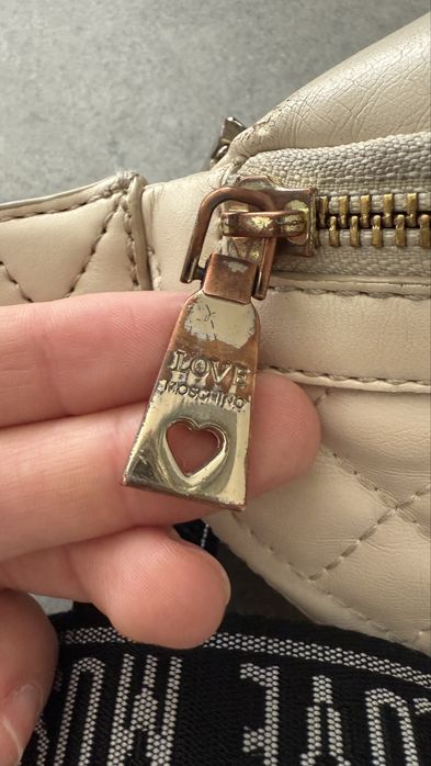 Love moschino шкіряна сумка