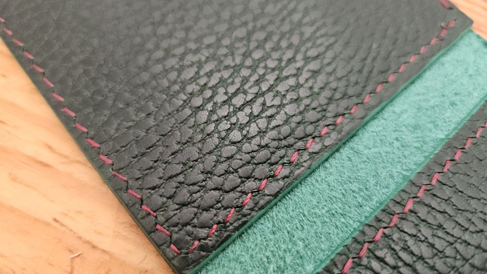 Borubar Skóroszyj - luksusowy portfel z pomysłową bilonówką