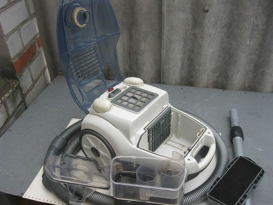 Продам пылесос ZELMER