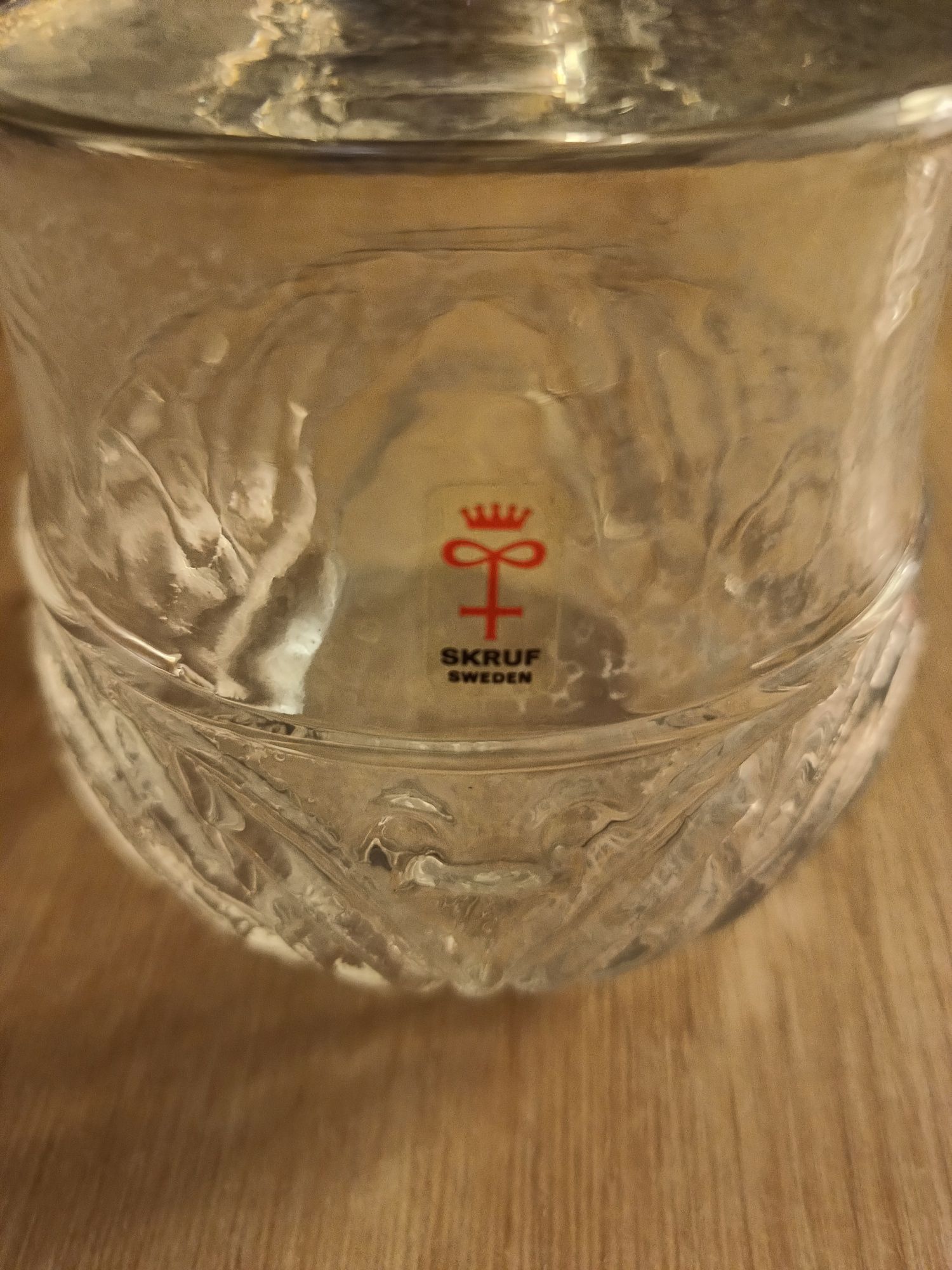 Szklana karafka na ocet lub nalewkę