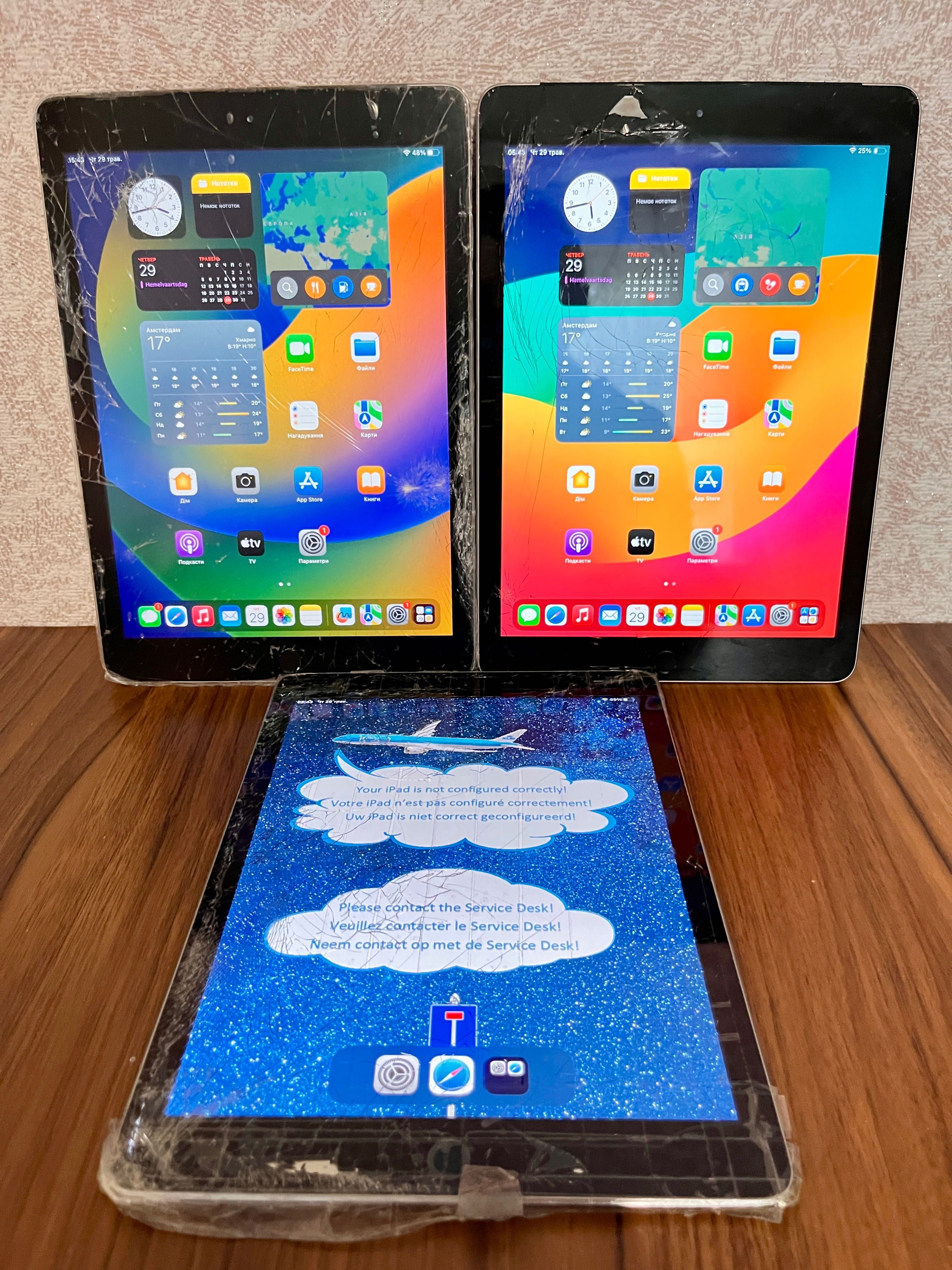 Лот 10 iPad - цілі та биті(під ремонт або запчастини)