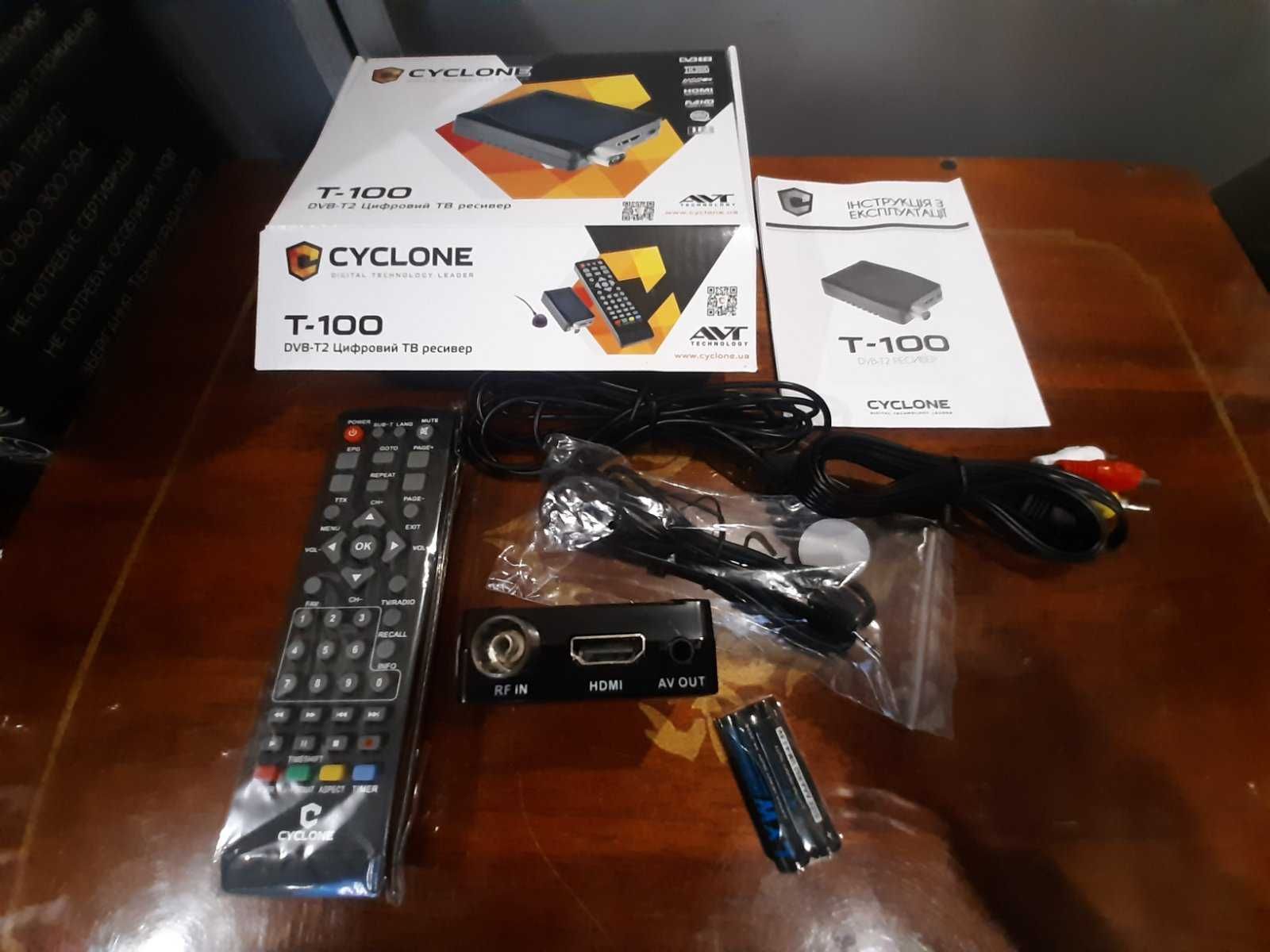DVB-T2 Цифровий ТВ ресивер CYCLONE T-100
